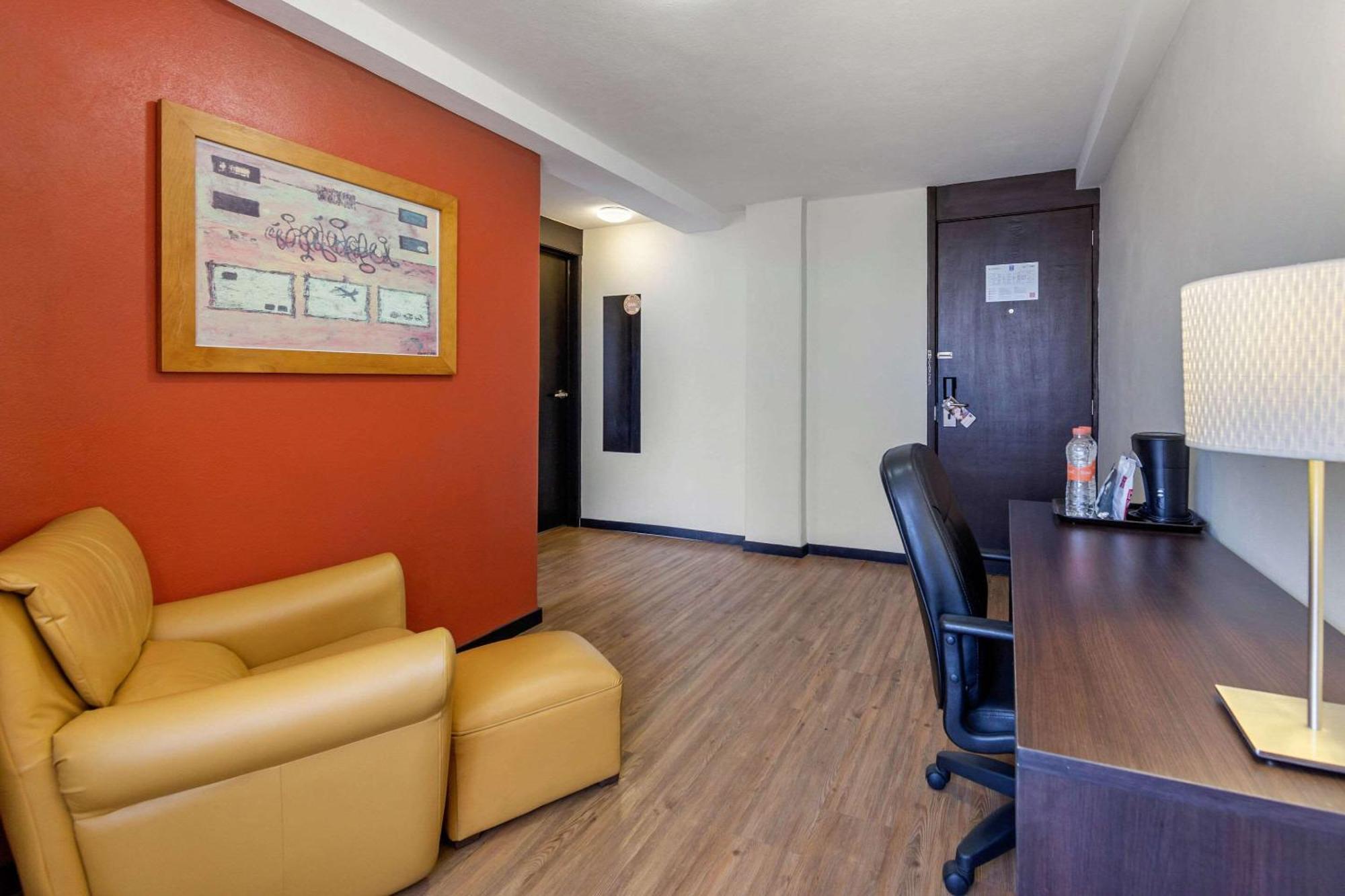 Comfort Inn San Luis Potosí Eksteriør billede